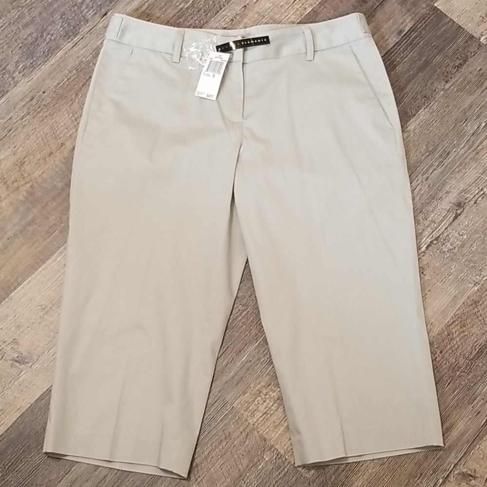 S: 10 Grace Elements Capris